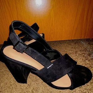 Size 9 Women’s. Who What Wear Black Heels.